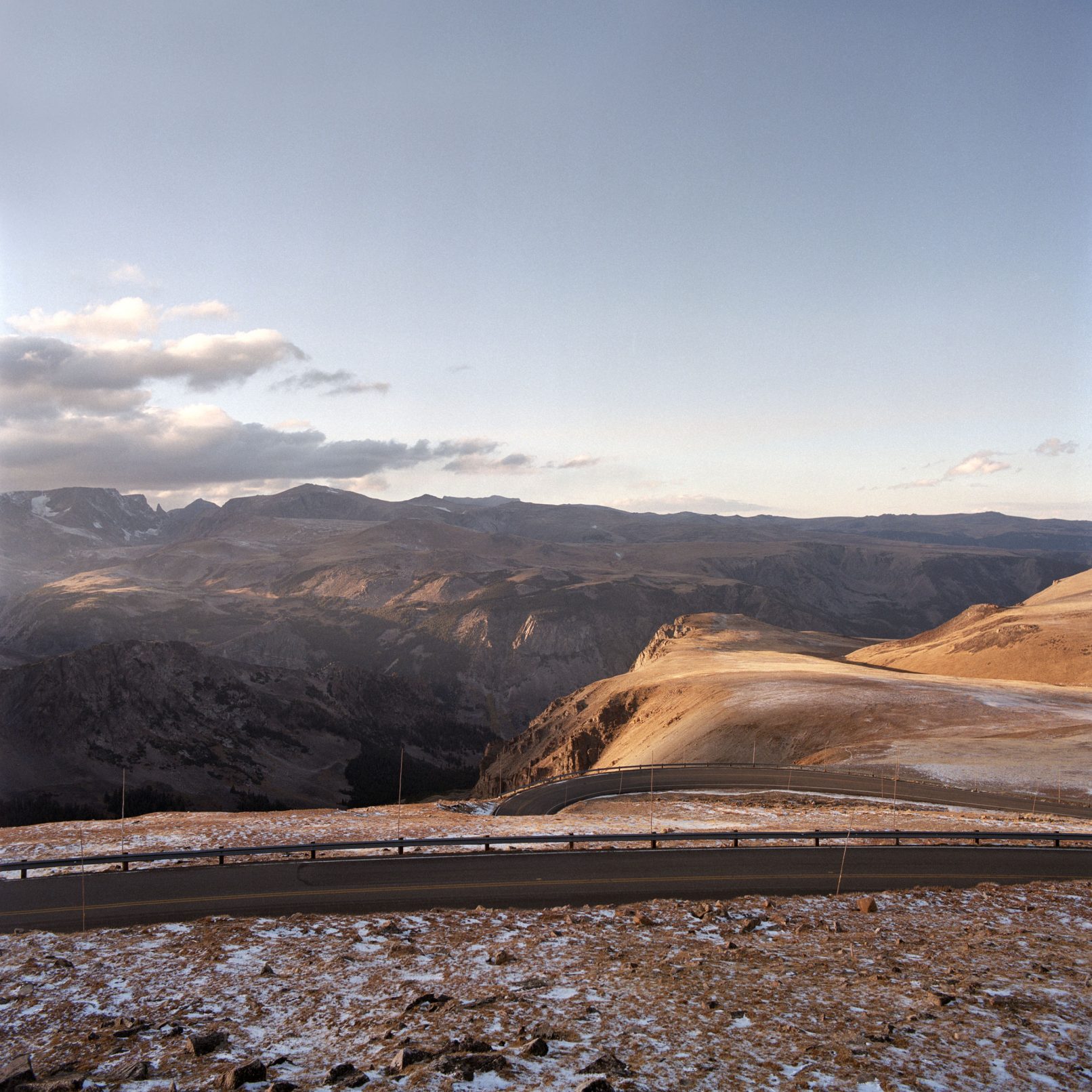 Passfoto "Beartooth Pass, 2002"